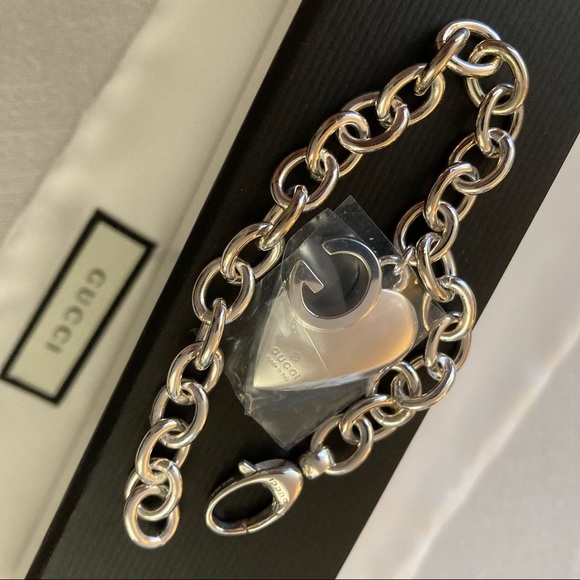 Gucci Sterling Silver Heart Cut-Out G Charm Logo Chain Bracelet 8” New Box $700 - Picture 8 of 16